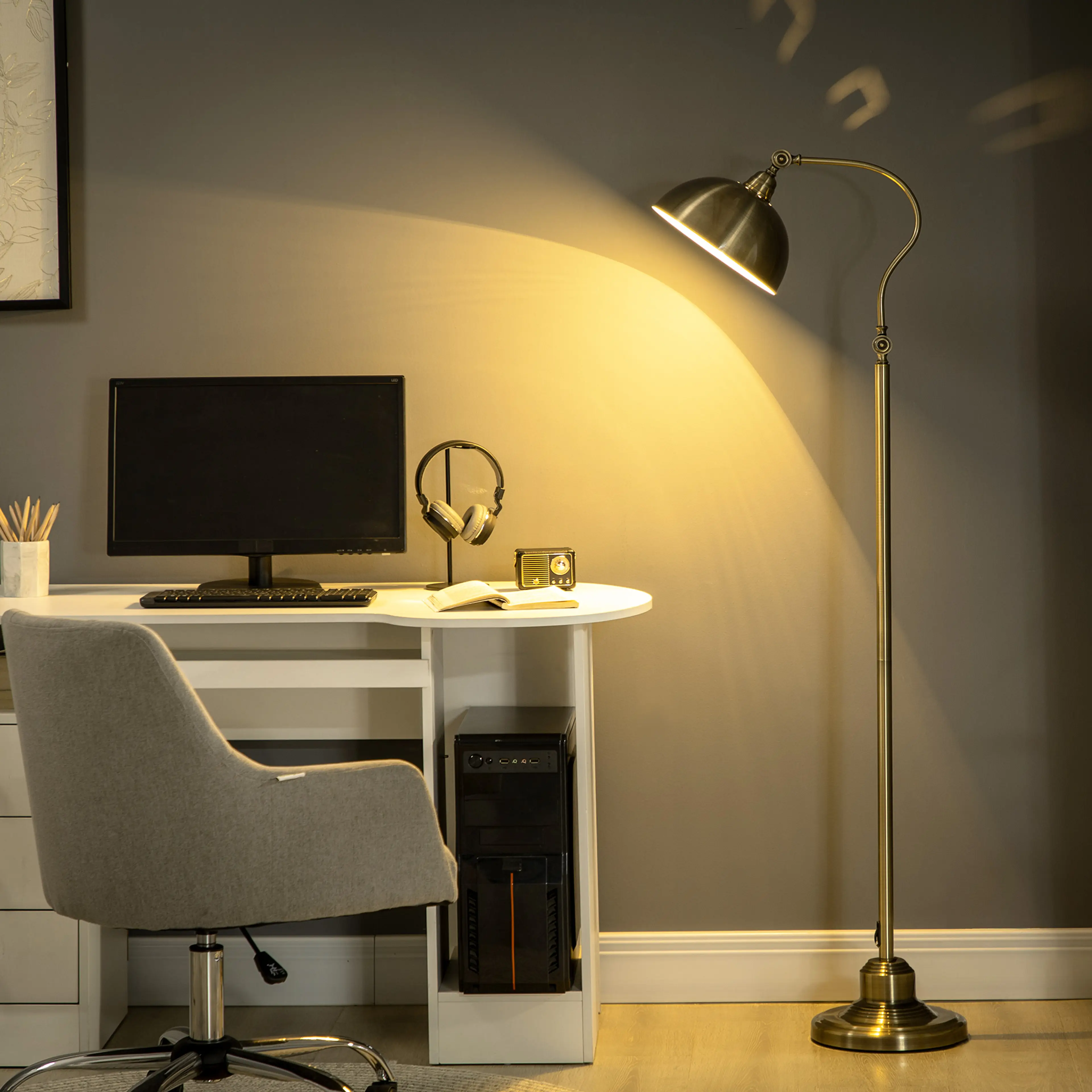Golvlampa i mässingslook 152 cm – ledad arm och vinklad skärm – bild 3