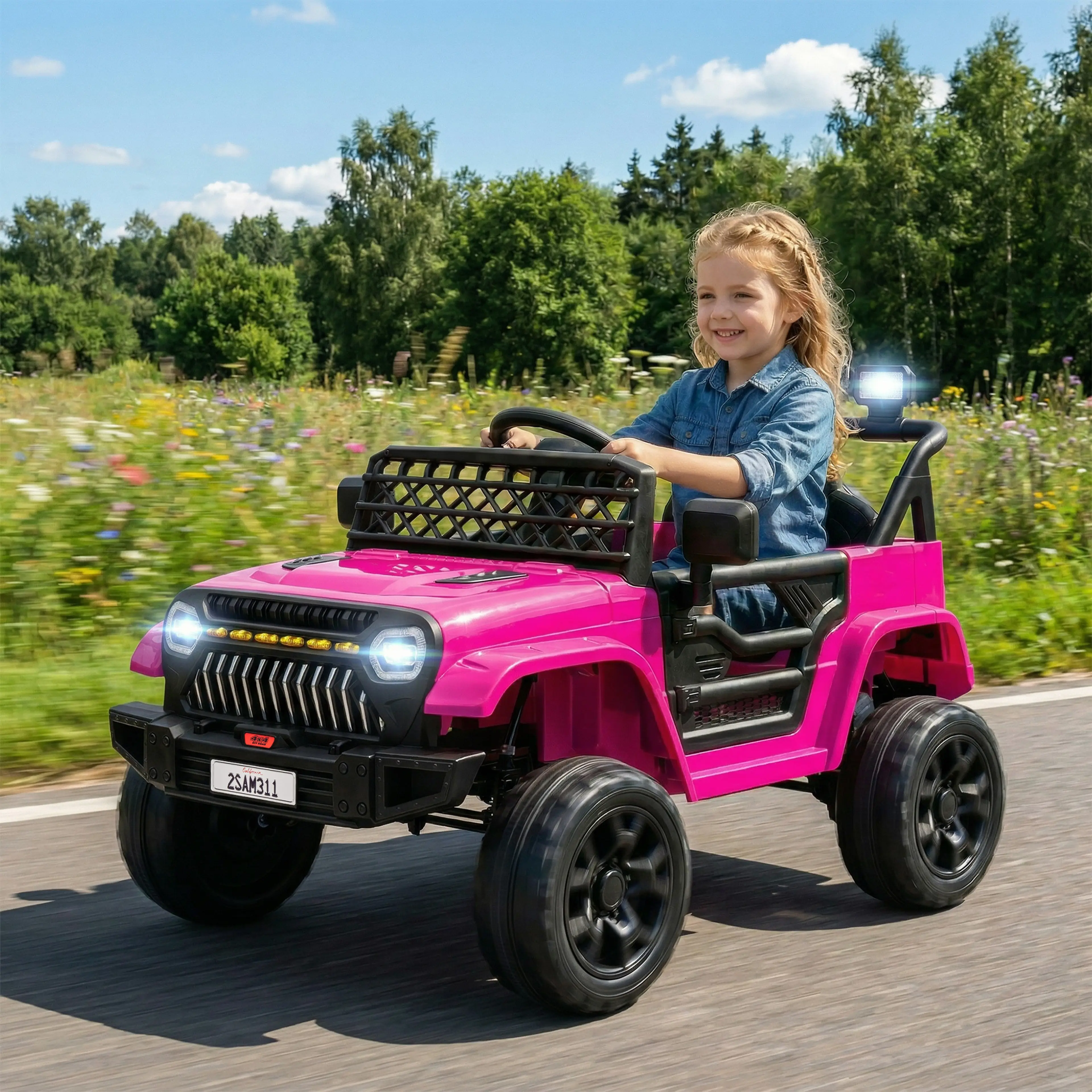 Ett barn kör den rosa elbilen på en asfaltväg