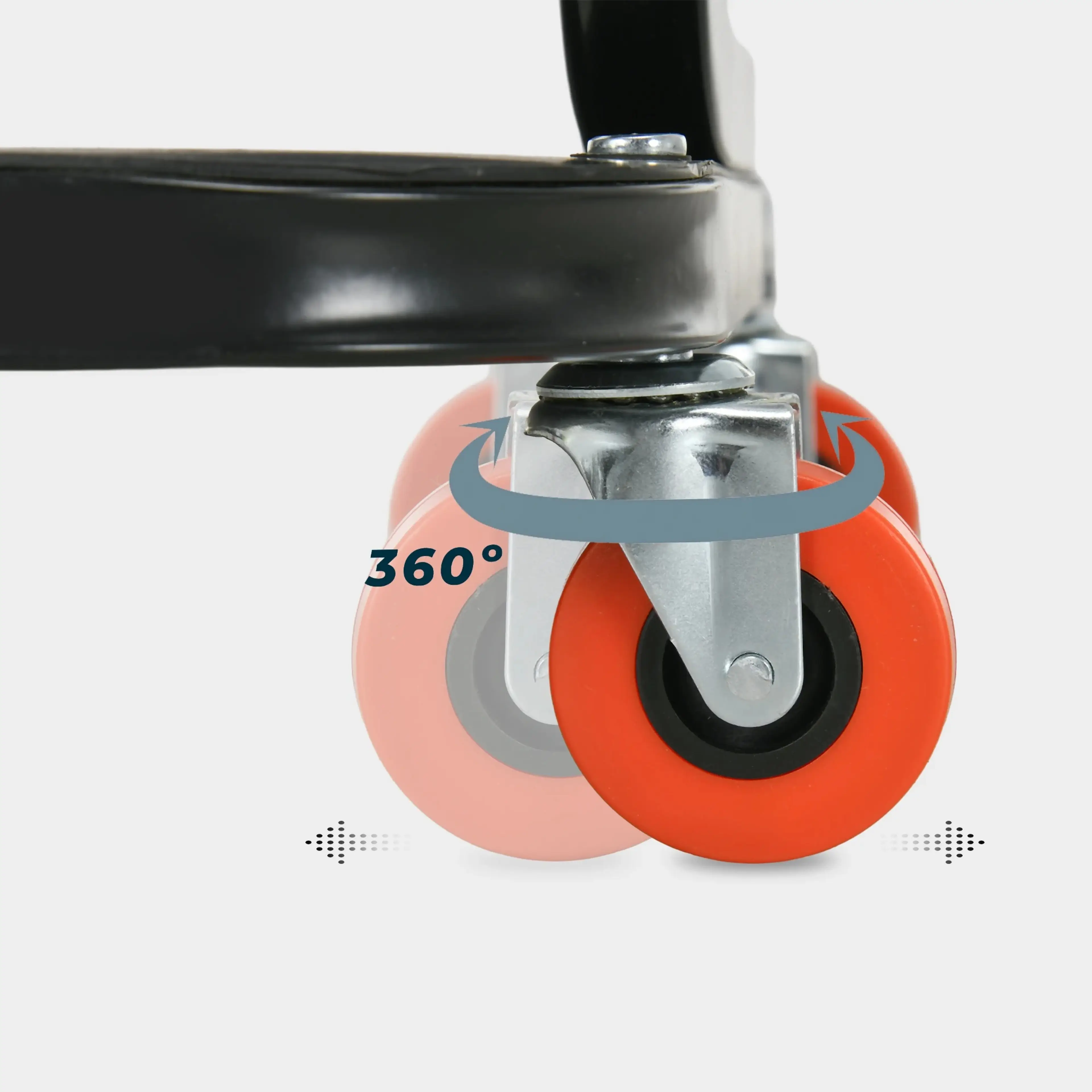 Närbild på ett av de fyra svängbara hjulen som vrids 360 grader