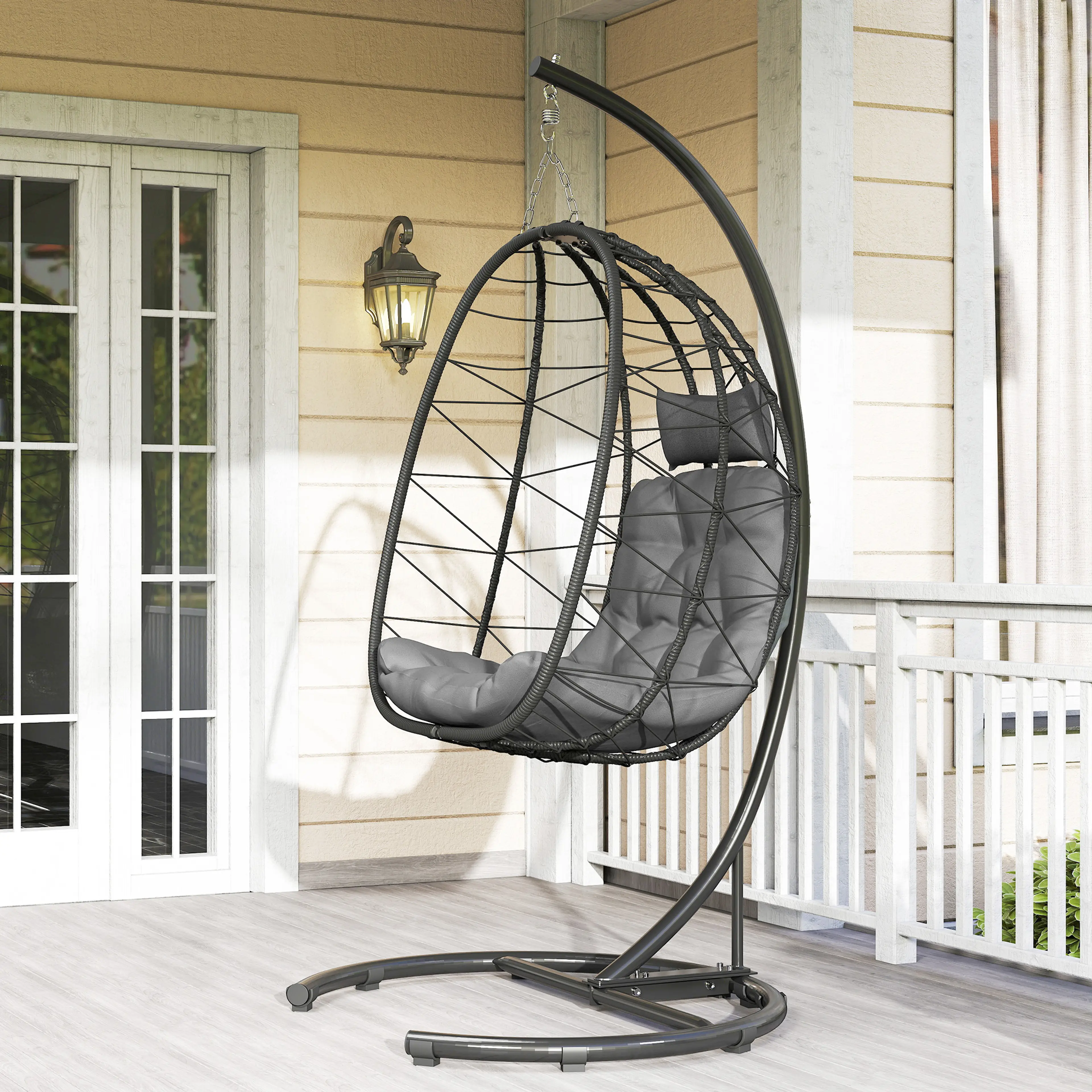 Väderskyddet i oxfordväv draget över hängstolen