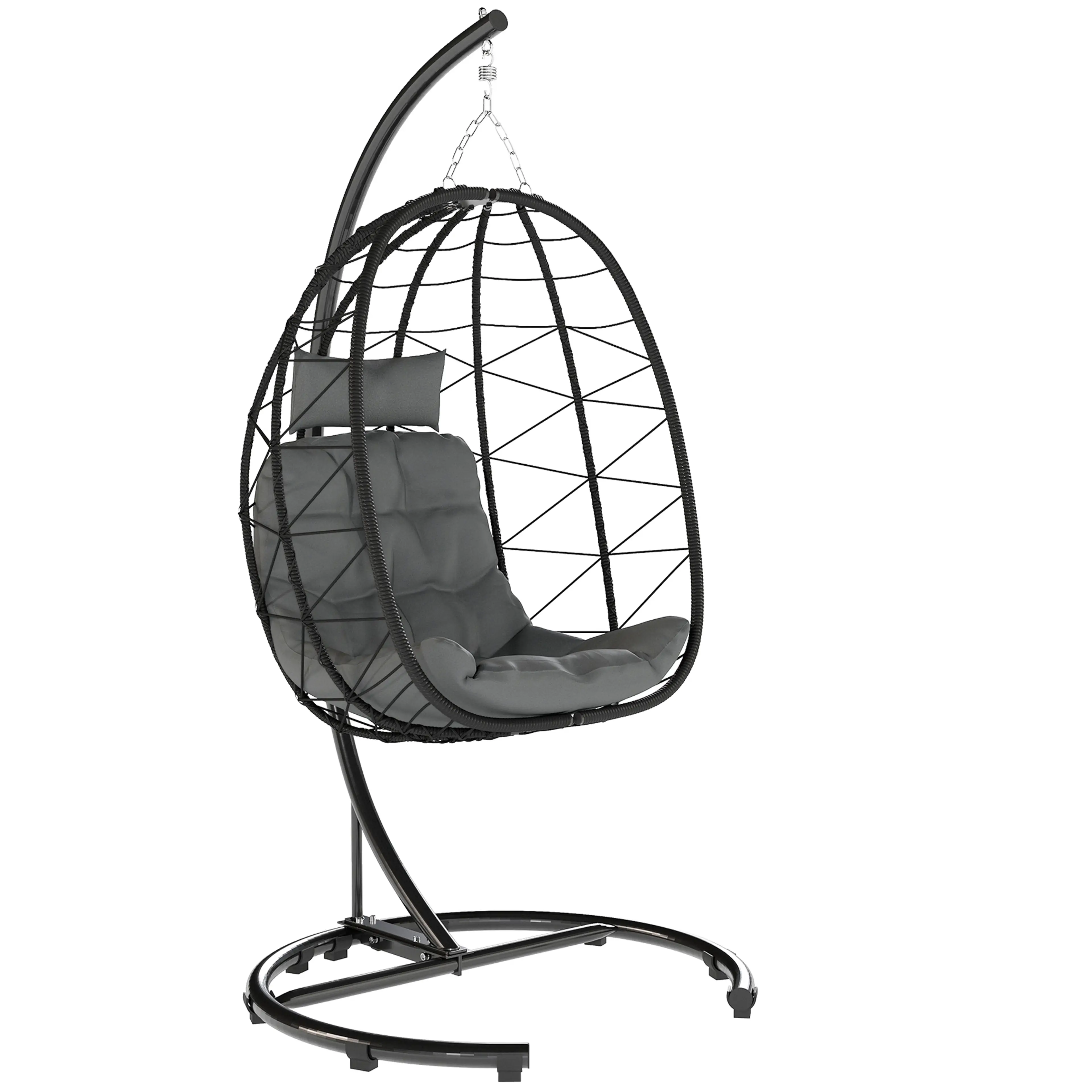 Hängstol i handflätad konstrotting på stålstativ, sedd snett framifrån