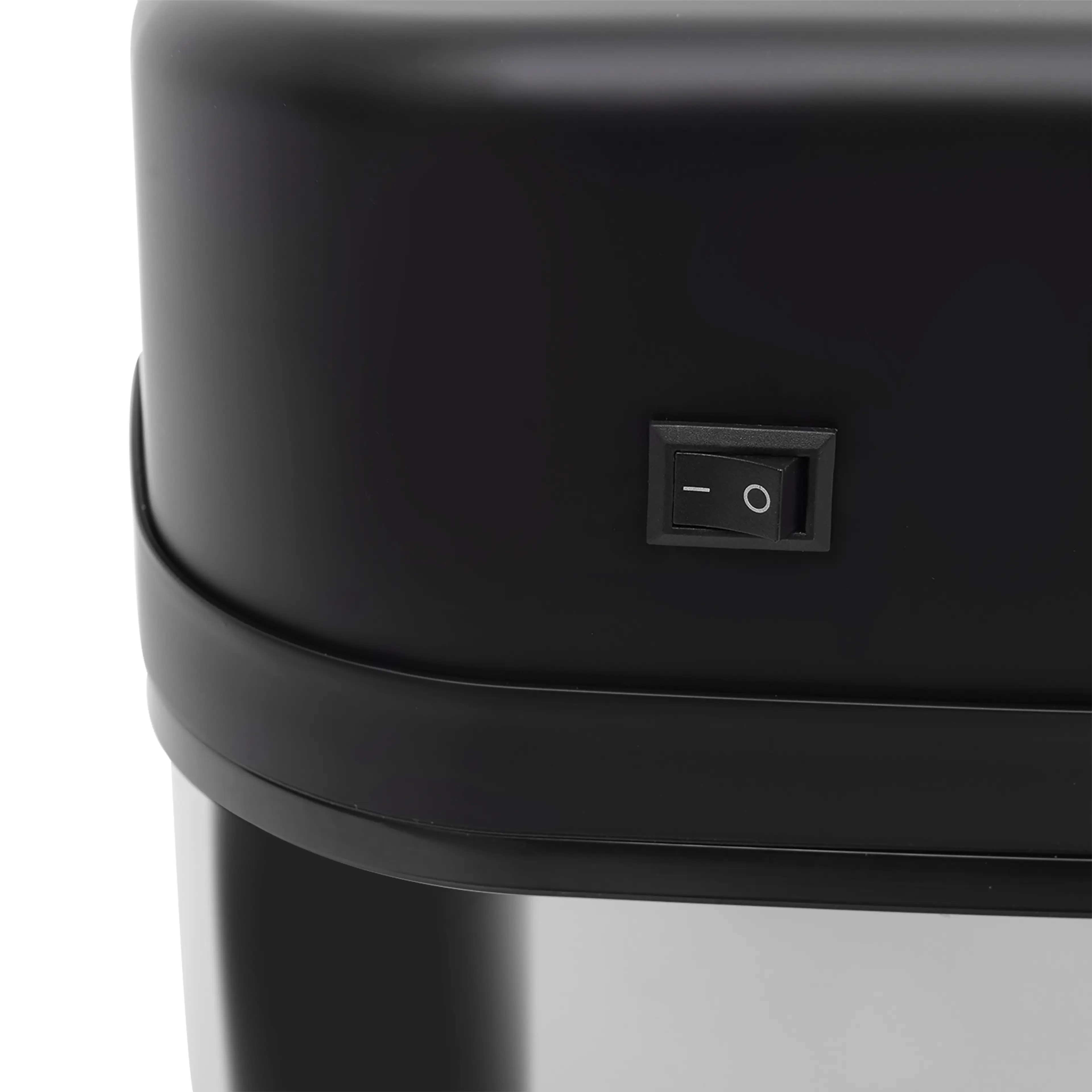 Liten soptunna med sensor i rostfritt stål med svart lock (4)