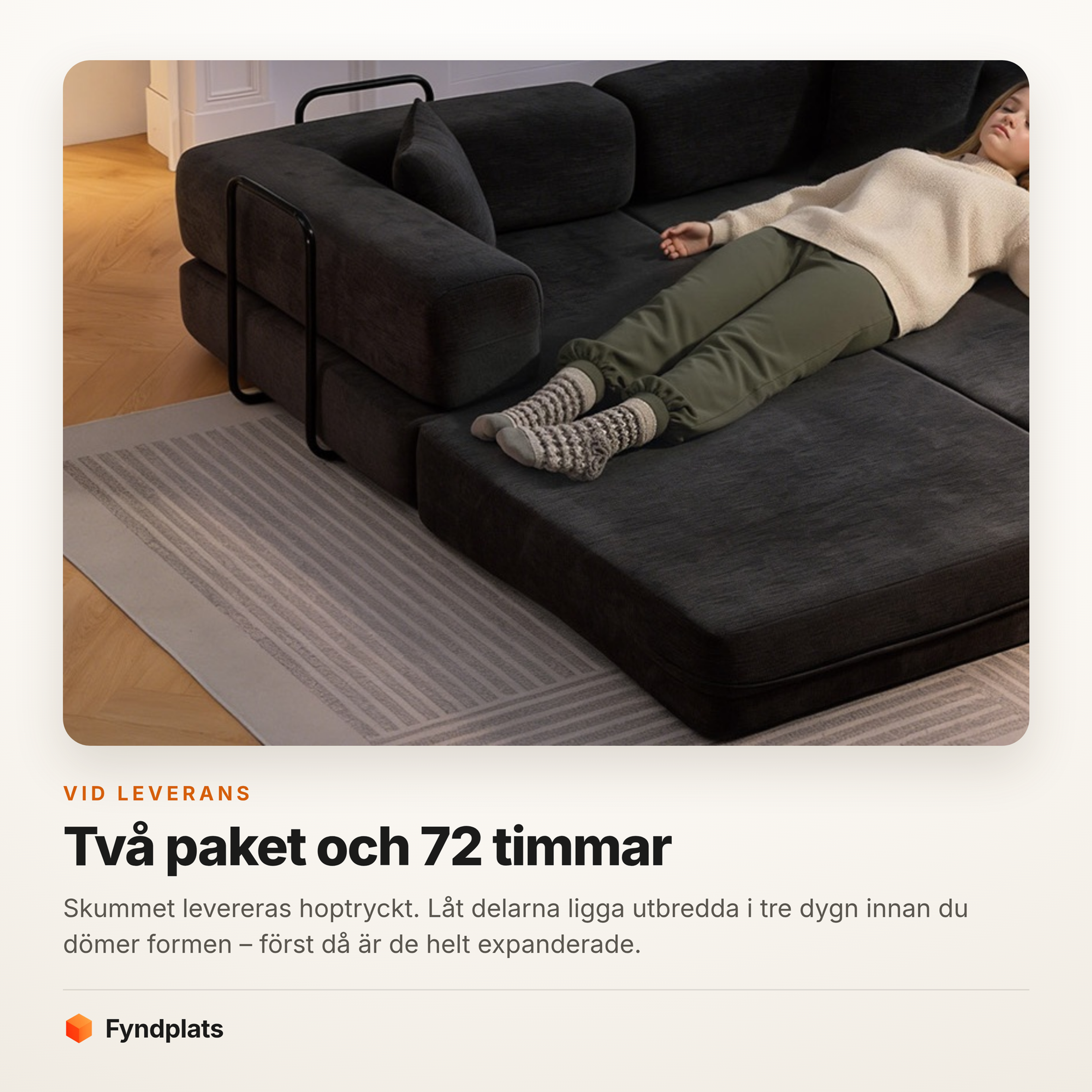 Person ligger utsträckt på den utfällda bäddsoffan