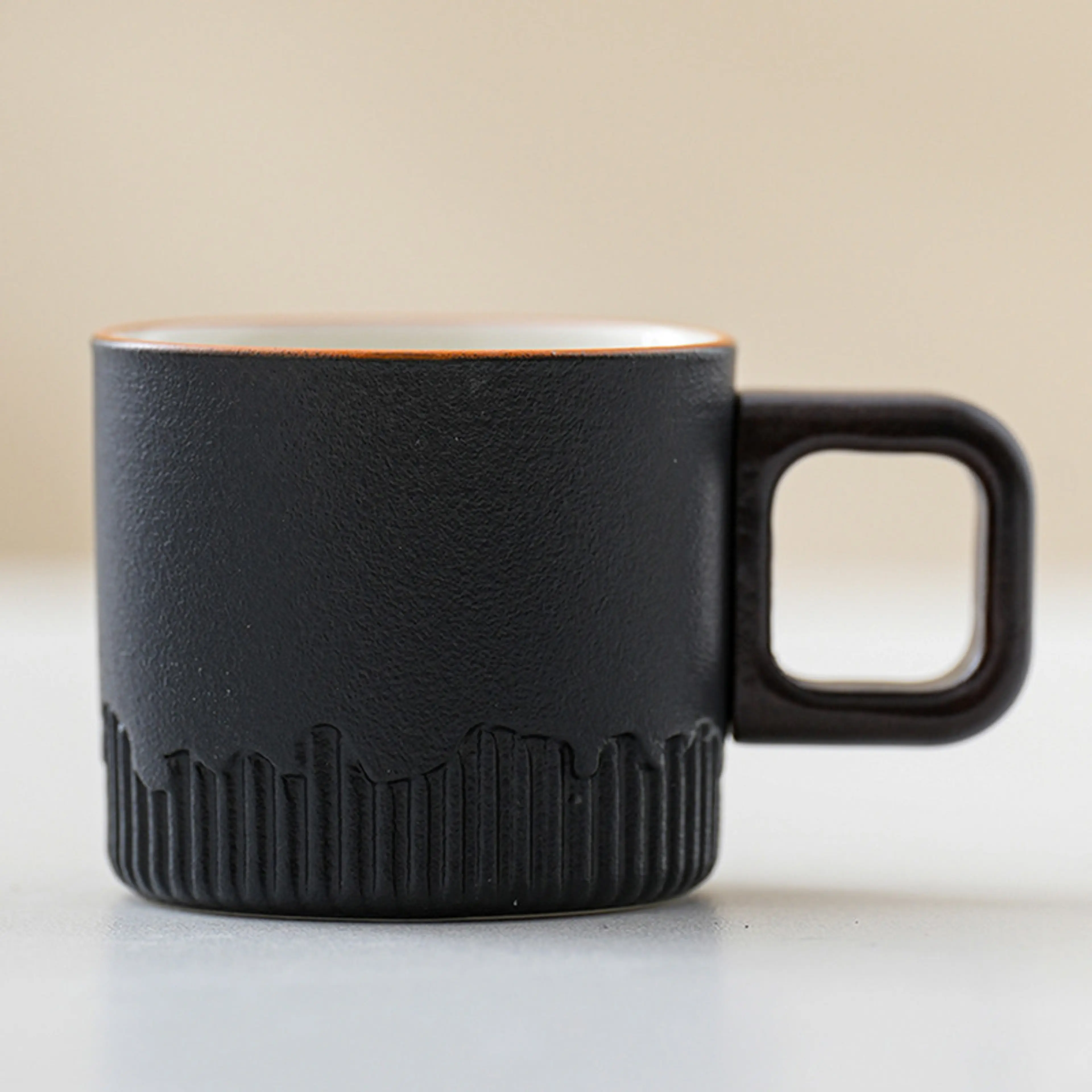 Keramisk Kaffekopp – Stilren Handgjord Vintagekopp för Kaffe och Te