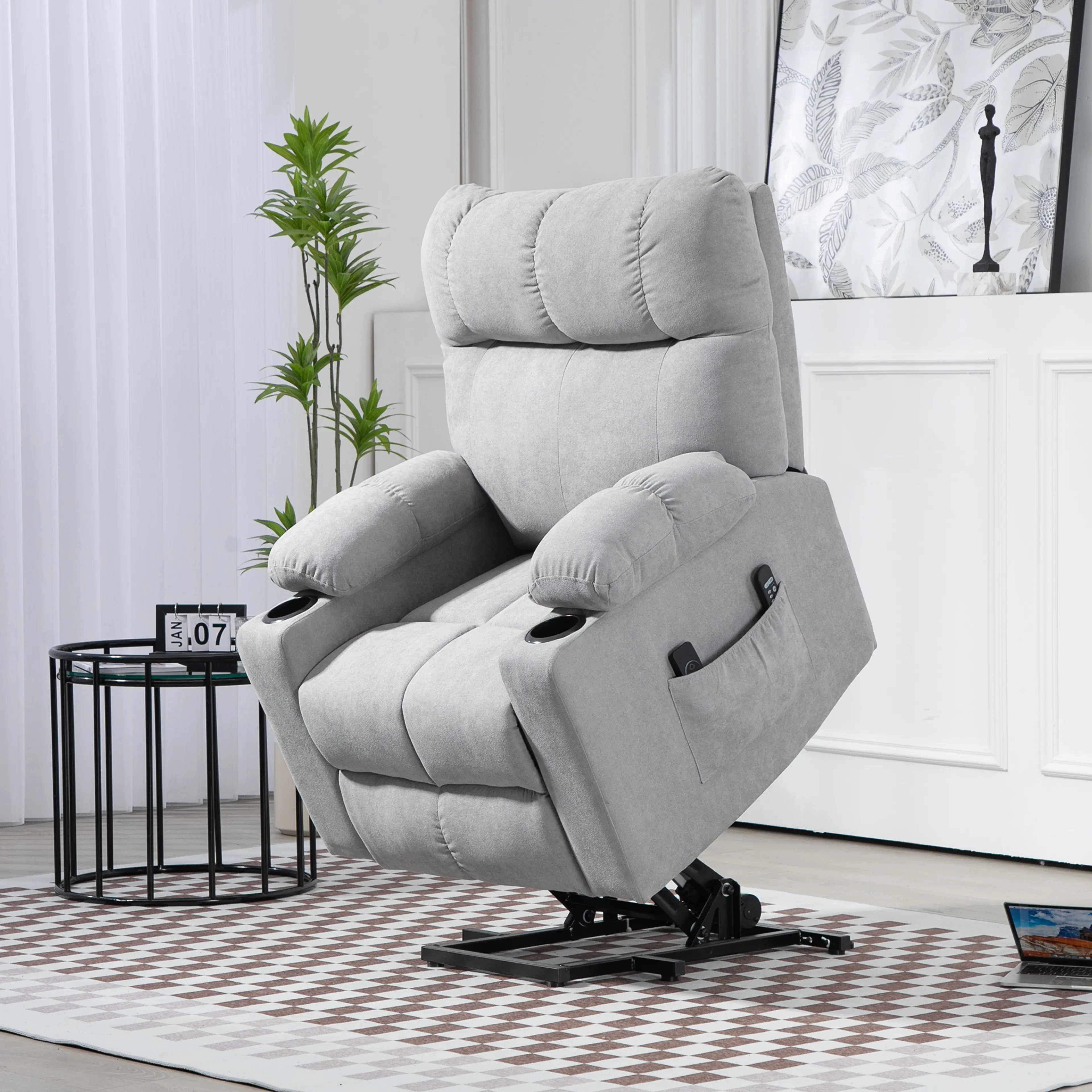 Uppresningsfåtölj ljusgrå med mugghållare – massage, ländvärme och 60 cm sits – bild 3