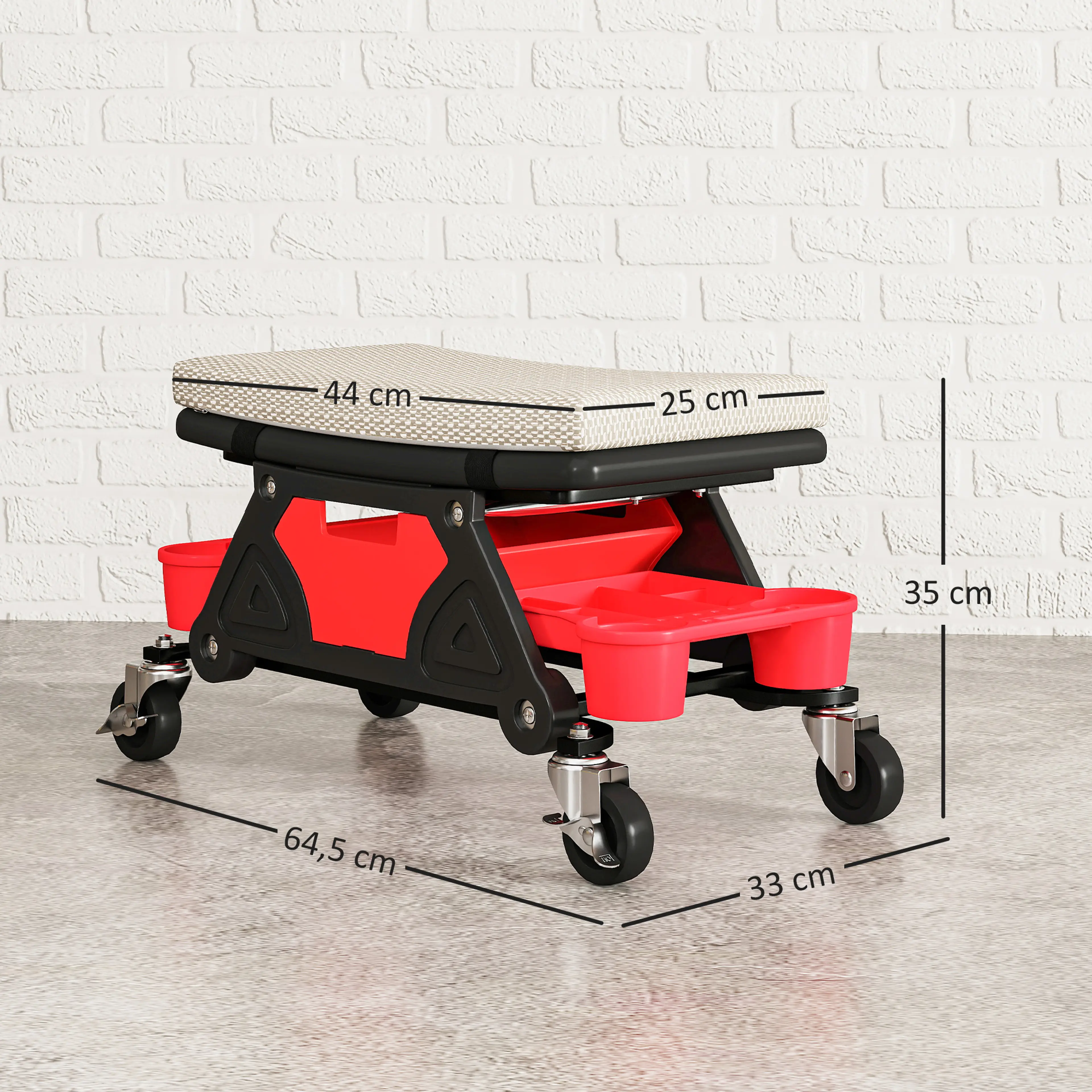Måttskiss: verkstadspallen är 64,5 cm lång, 33 cm bred och 35 cm hög