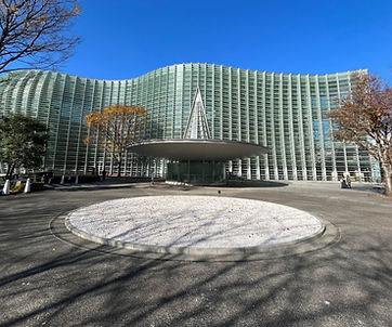 国立 正面 画像 大_edited.jpg