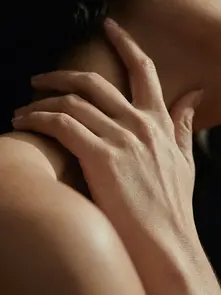 Understanding the Risks and Side Effects of RF Microneedling for Safe Skincare