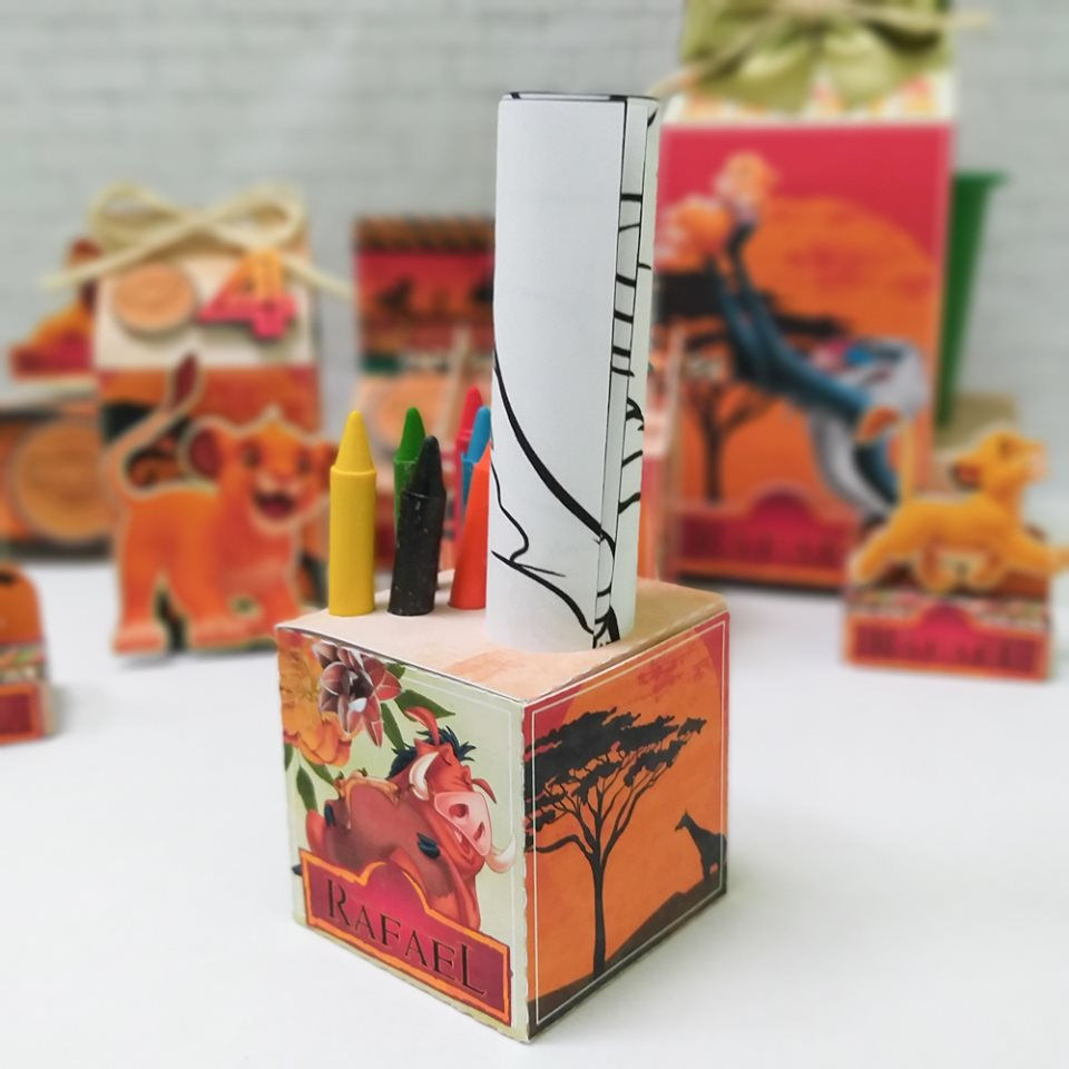 Miniatura: Caixa kit colorir com desenhos personalizada - Rei Leão
