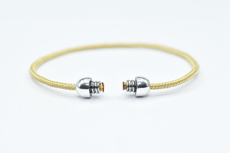 Thumbnail: Colored cord The Clasp