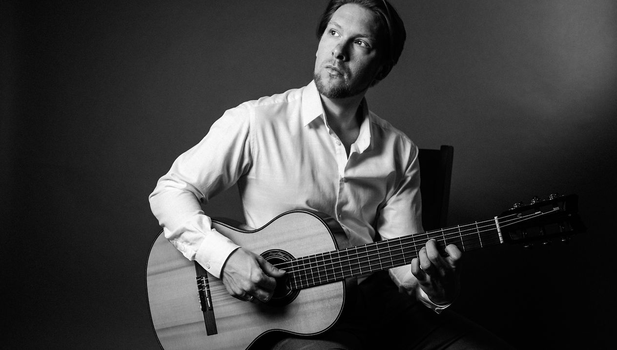 Benjamin Schwenen - Guitar