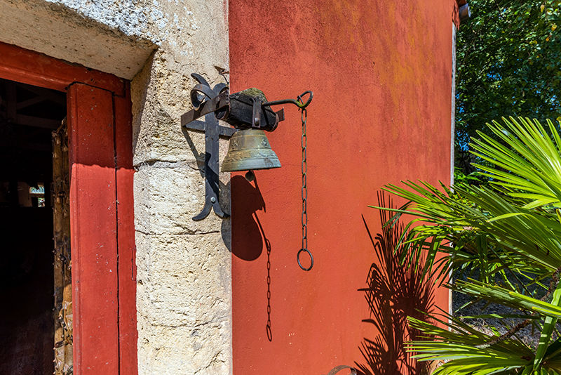 Barn with Doorbell