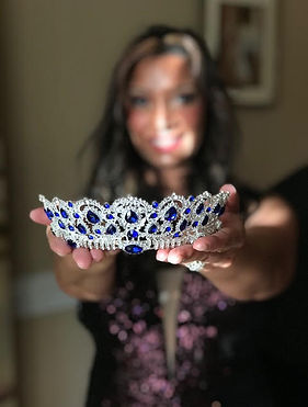 Crown blur.jpg