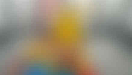 unit ember tumpah raksasa dengan pipa suplai air sedang dipasang