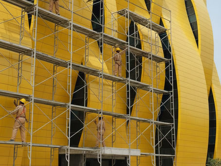 Fasad fiberglass berkualitas untuk bangunan modern