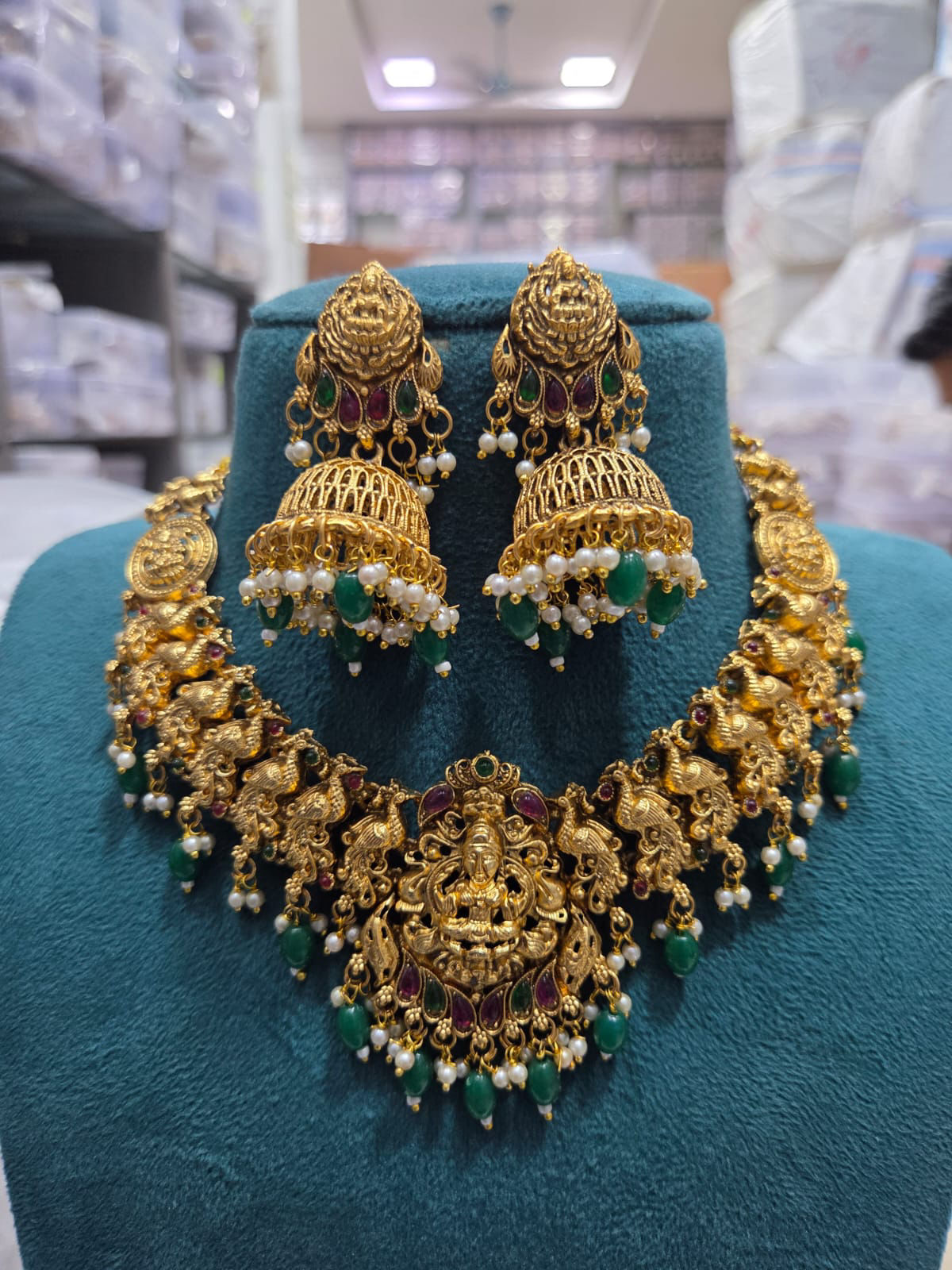 Hridav Lakshmi neckpiece set