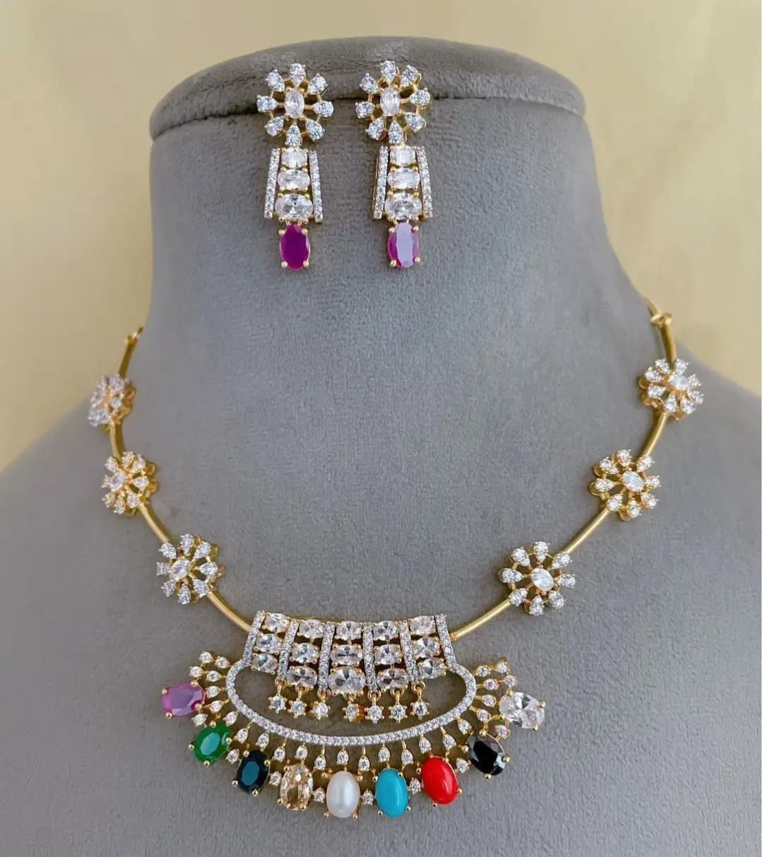Navarathana neckpiece set