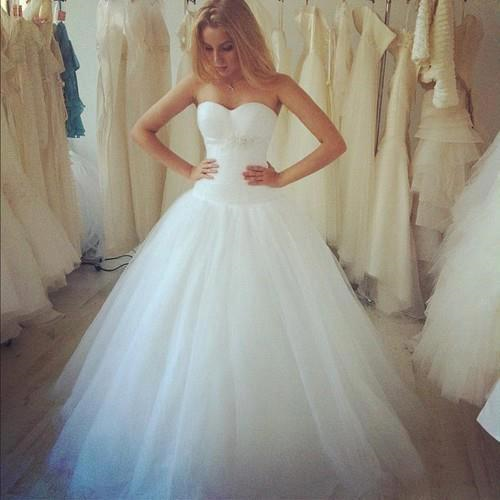 Comprar, alugar ou mandar fazer o vestido de noiva?