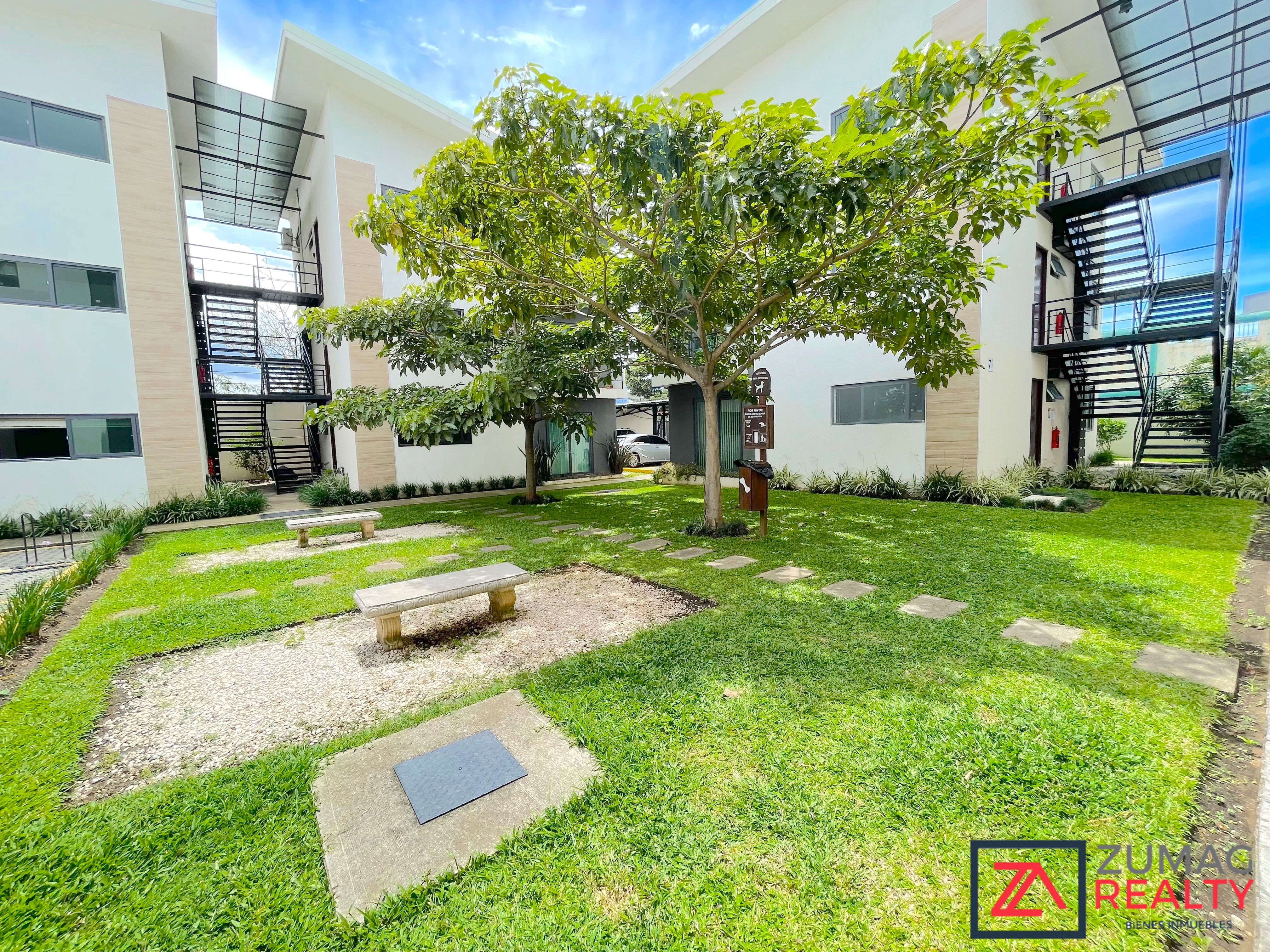 APARTAMENTO EN URUCA 2 HAB/2 PARQ EN CONDOMINIO