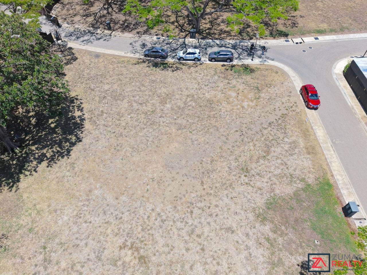 LOTE EN LINDORA | EN CONDOMINIO DE LUJO | ESQUINERO