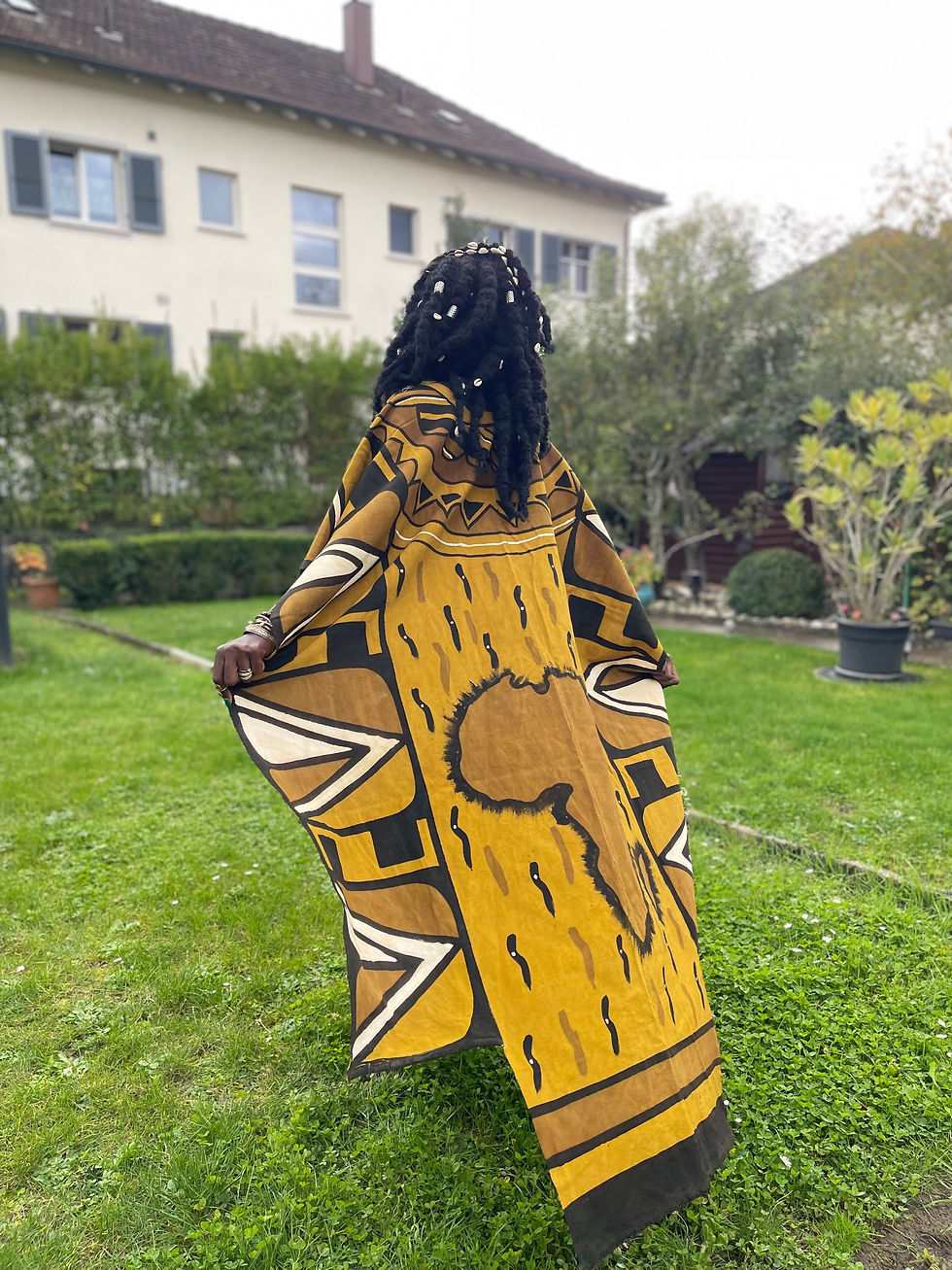 Miniature : Poncho en Bogolan avec Grande Carte d’Afrique – Fait Main au Burkina Faso