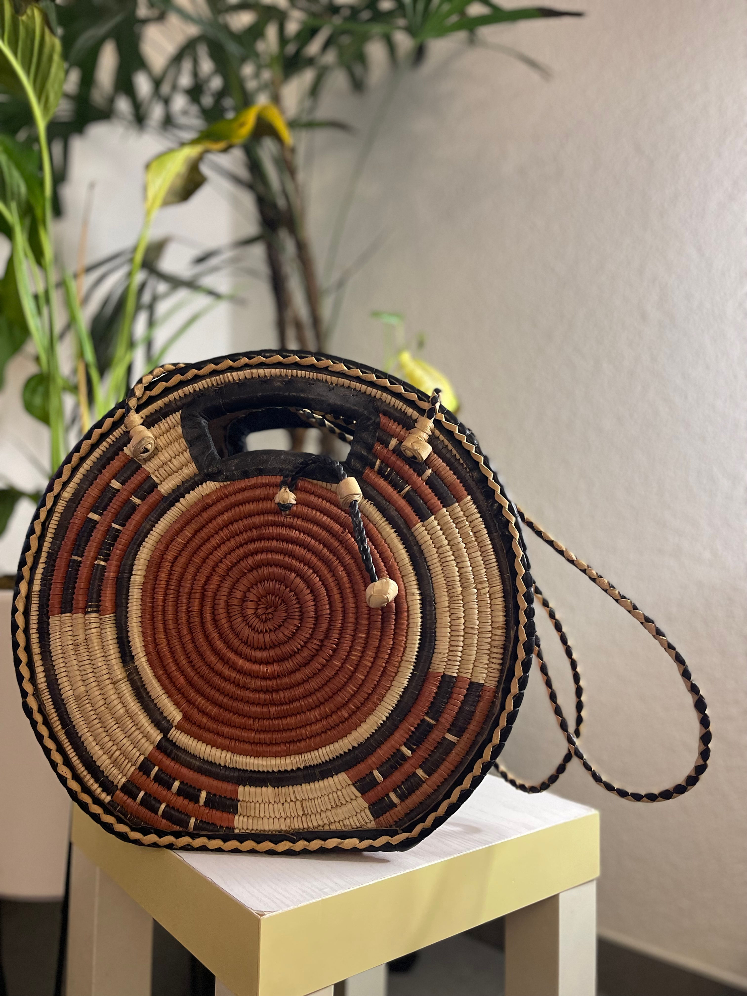 Sac à main artisanal en cuir et paille - Fait main au Burkina Faso, (taille XL)