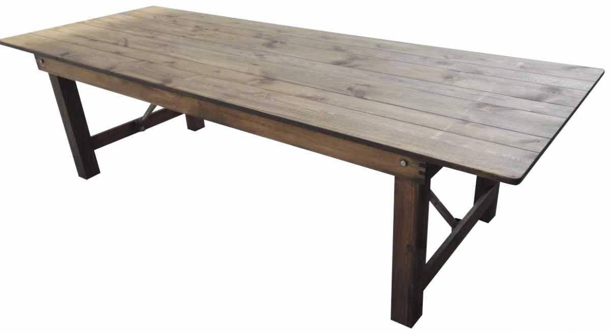 Table en bois sans nappage