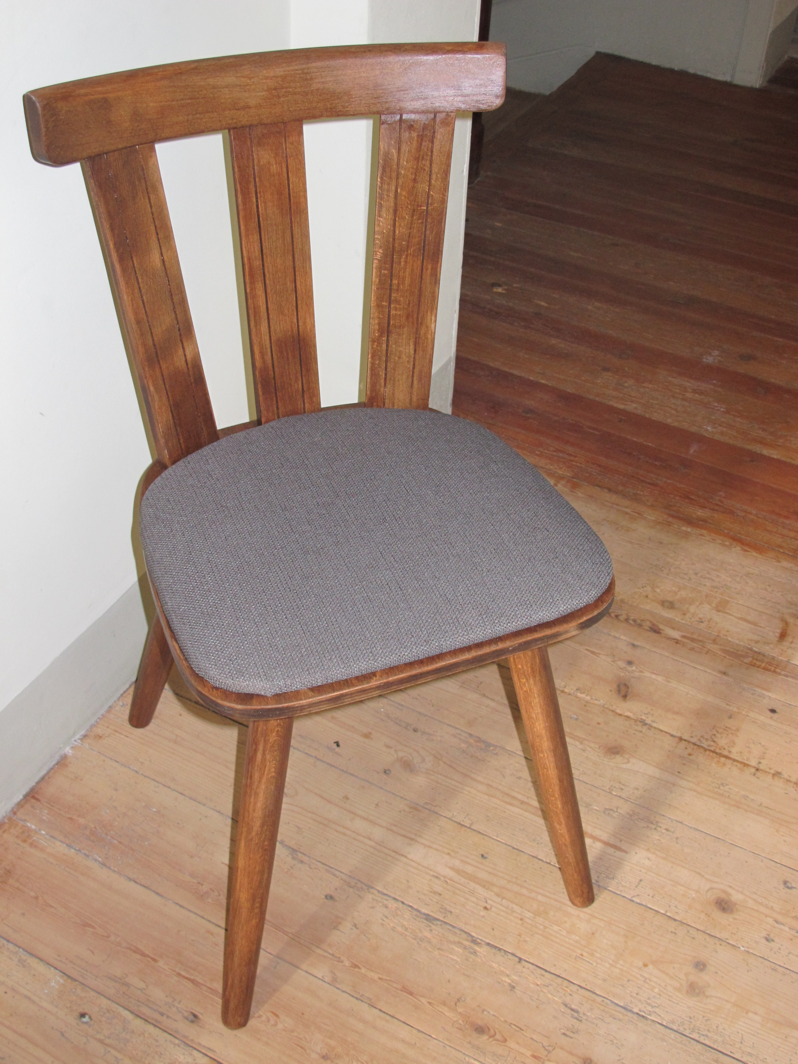 Chaise en bois