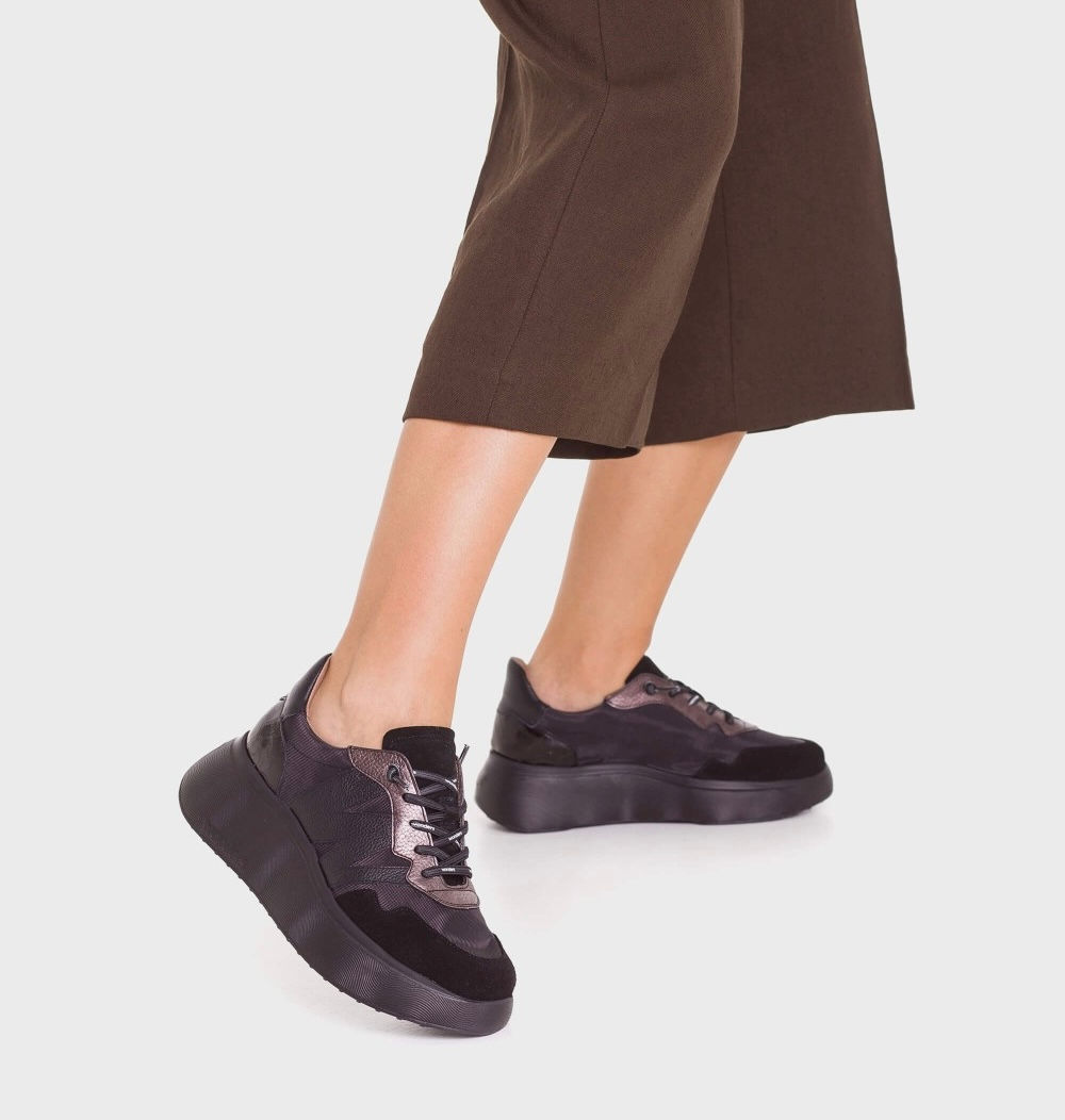 Deportivas ROMA 31 NEGRAS Mod. A-3631 WONDERS