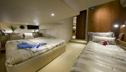 riv 43 open berth