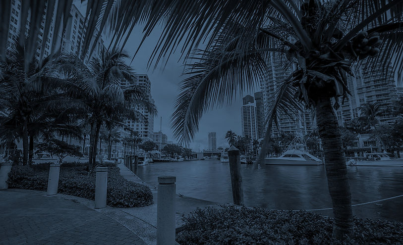 New-River-at-the-Fort-Lauderdale-Riverwalk-Downtown-Watrerway_edited_edited.jpg