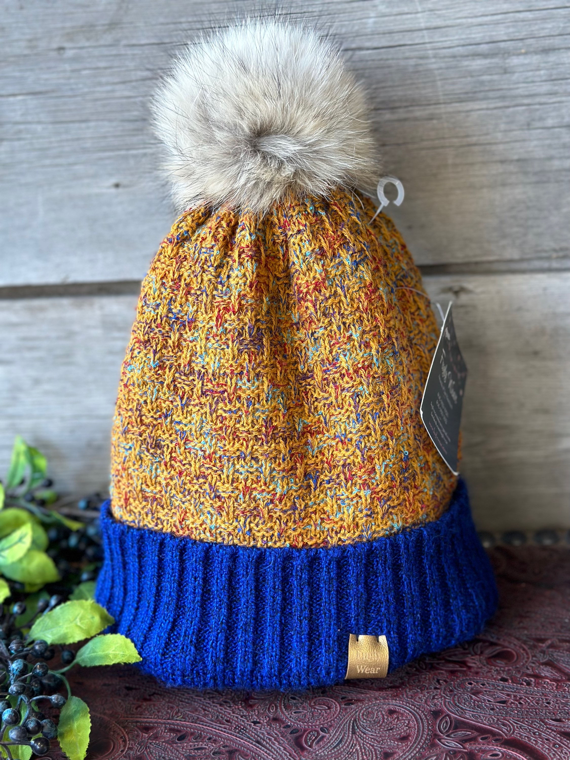 Adult M/L stretchy Sherpa lined hat