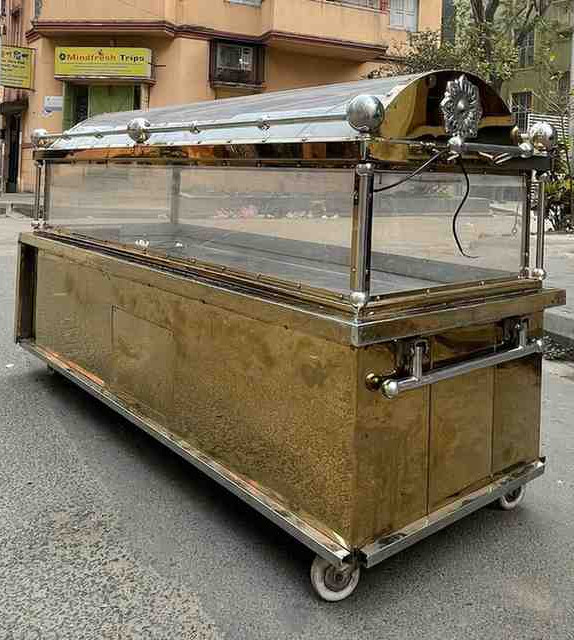 Portable glass-top mortuary freezer box used for dignified dead body preservation in Kolkata