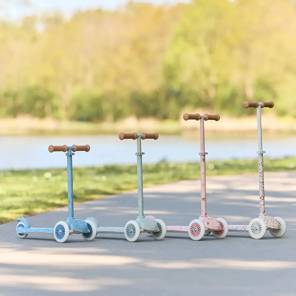 Thumbnail: 3 wheel scooter - Pink