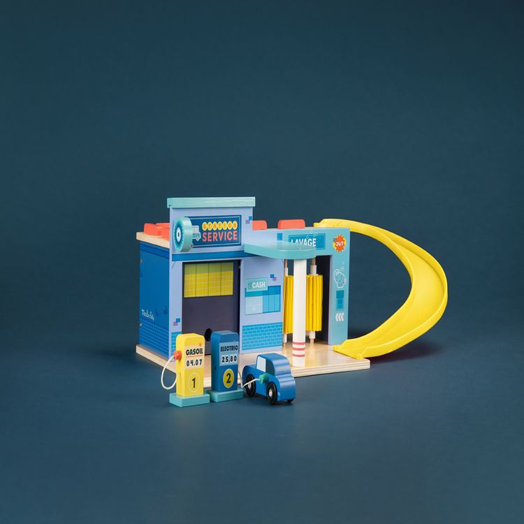 Thumbnail: Gas Station - Avenue du Moulin