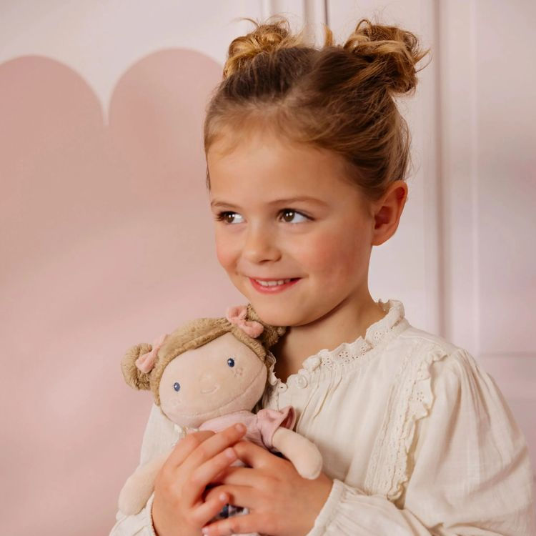Thumbnail: Hug doll Rosa - 35 cm