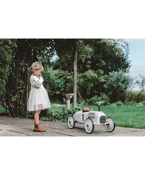 vilac-hippy-chick-vilac-ride-on-metal-car-toy-off-white-50858614980949_1200x.webp