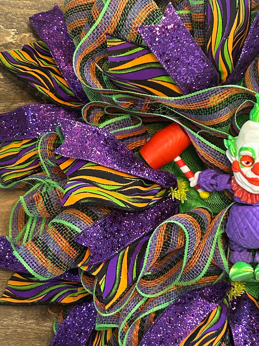 Thumbnail: Killer Klowns Jumbo Horror Wreath