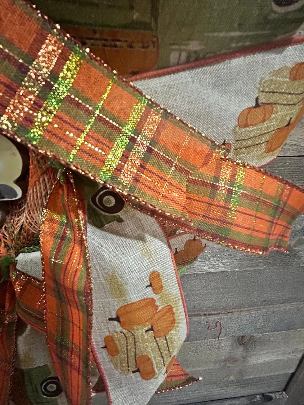 Thumbnail: Green Pickup Truck Fall Wreath