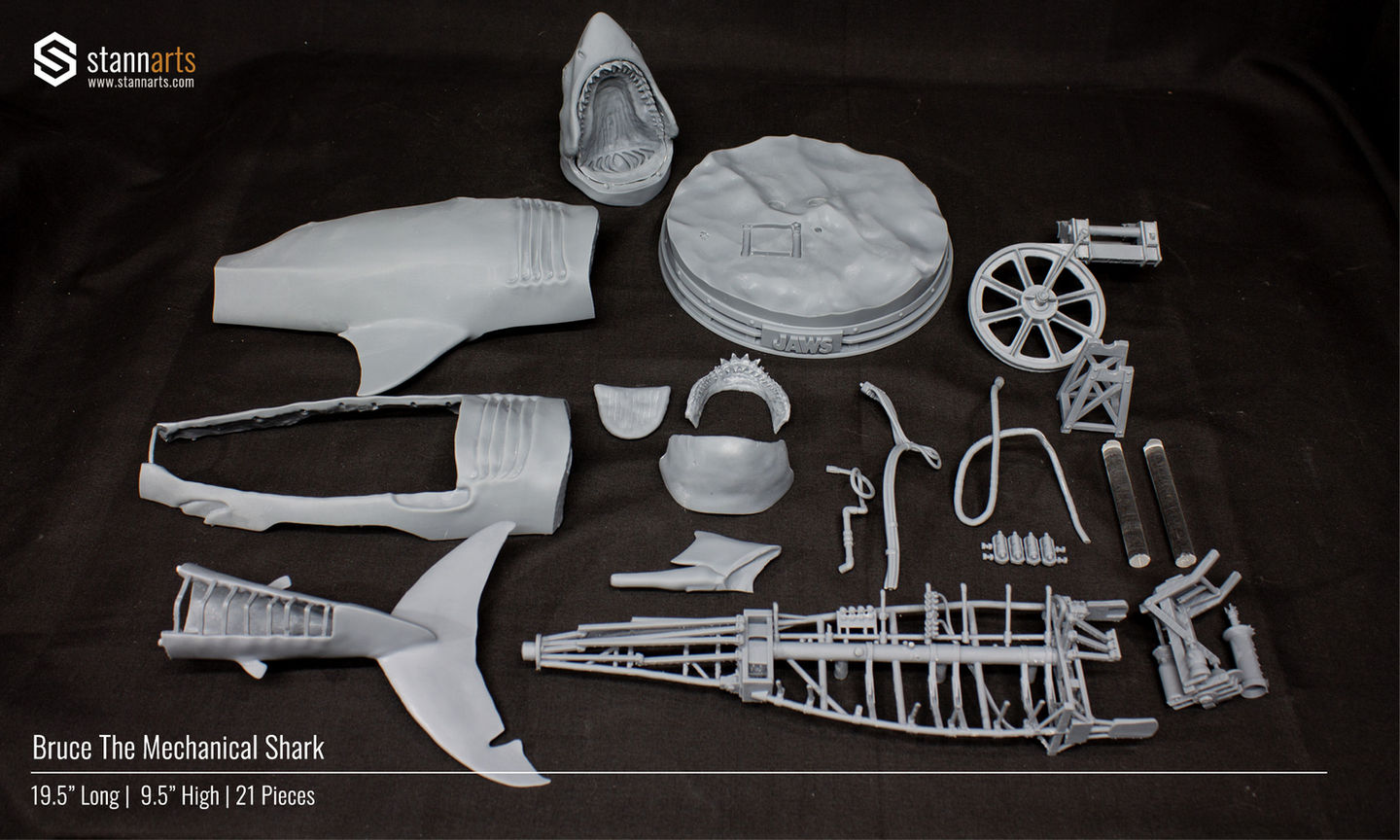 Bruce the Mechanical Shark Model - kit parts