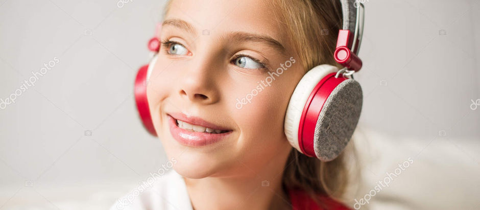 ОНЛАЙН-ПРОЄКТ «СЛУХАЙ». ГОТУЄМОСЯ ДО ЗНО.