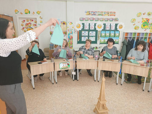 Працює спільнота вчителів 1 класів
