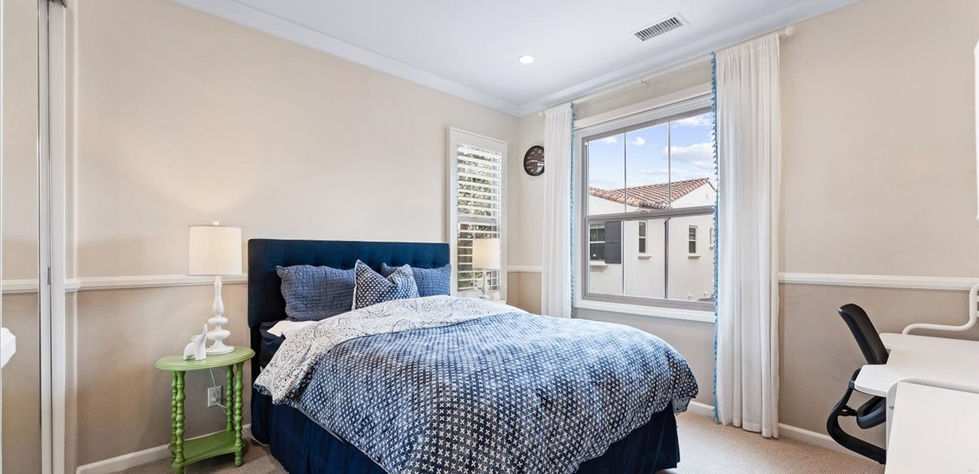 27-167 Hargrove, Irvine-27