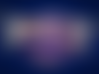 Imagem de aperto de mãos com os logos ‘Squad Capital’ e ‘Blue3 Investimentos’ (XP) e um símbolo de ‘+’ ao centro, indicando parceria.