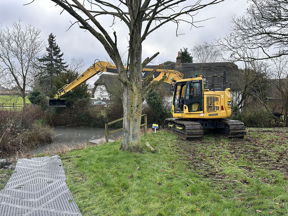 Long reach removing silt from domestic lake