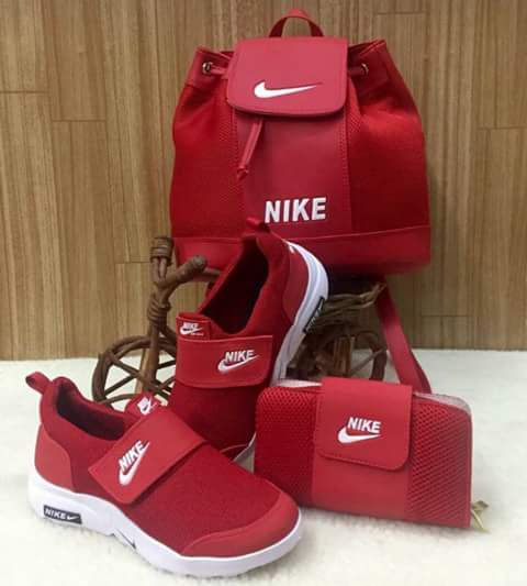 Miniatura: Conjunto NIKE Morral+Billetera+Tenis