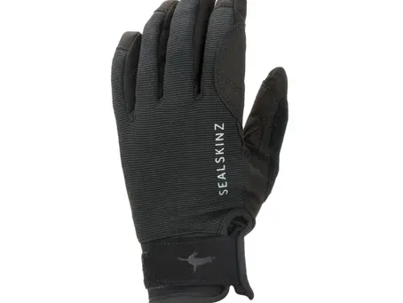 Buying gloves in the sun