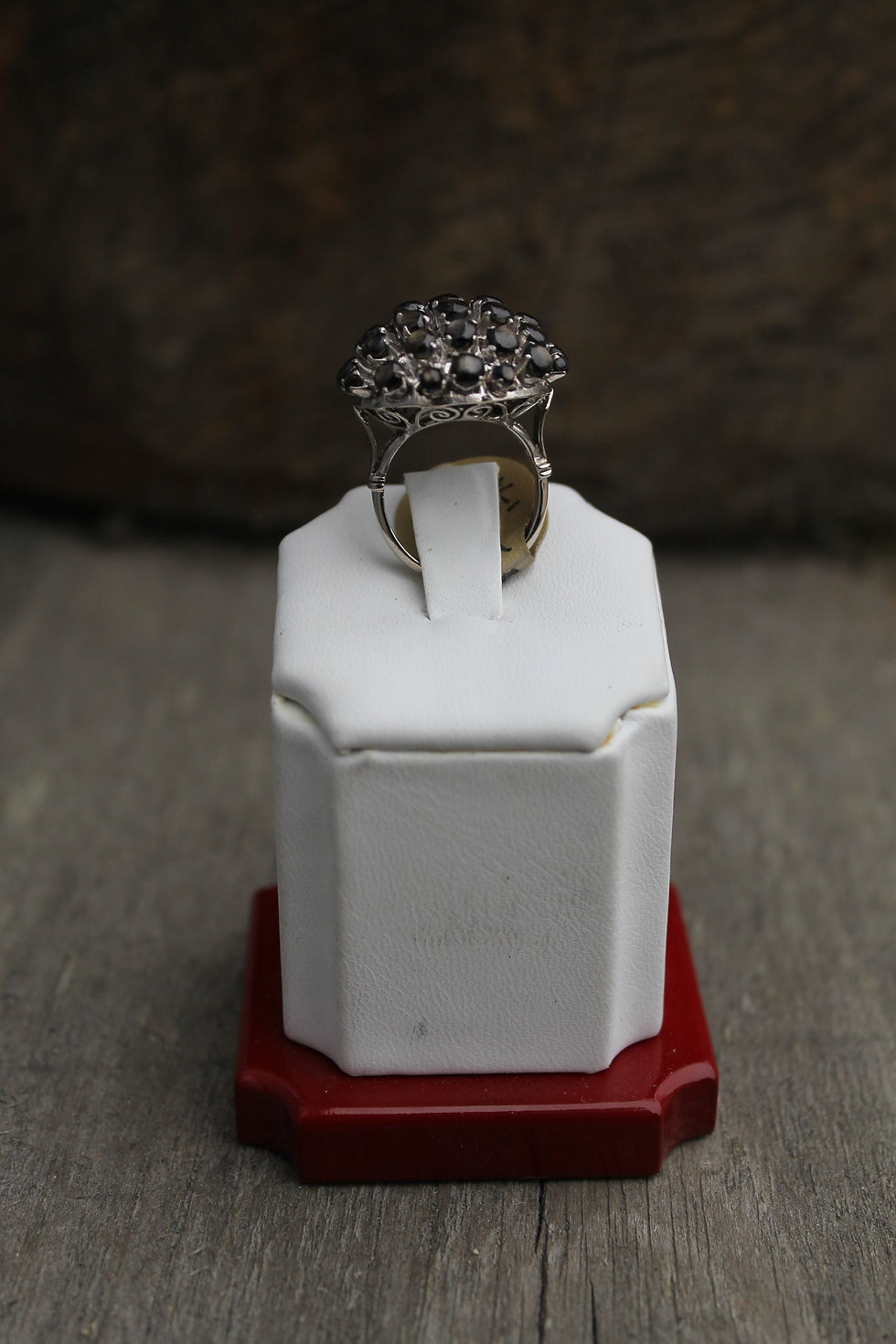 Thumbnail: 18K White Gold Black Star Sapphire Cocktail Ring