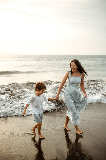 Luque Herrera Photography. Sesión De Fotos Exteriores Familia En Playa Costa Verde Lima
