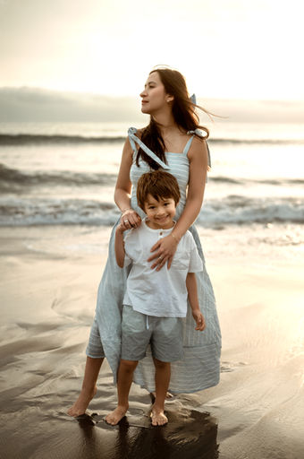 Luque Herrera Photography. Sesión De Fotos Exteriores Familia En Playa Costa Verde Lima
